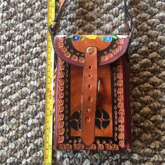 Mexican leather crossbody purse/ small camera case - Picture 8 of 10